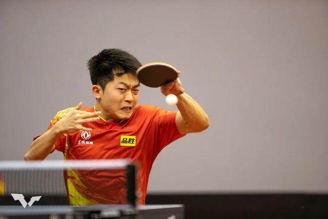 巴萨官方发 巴萨官方发